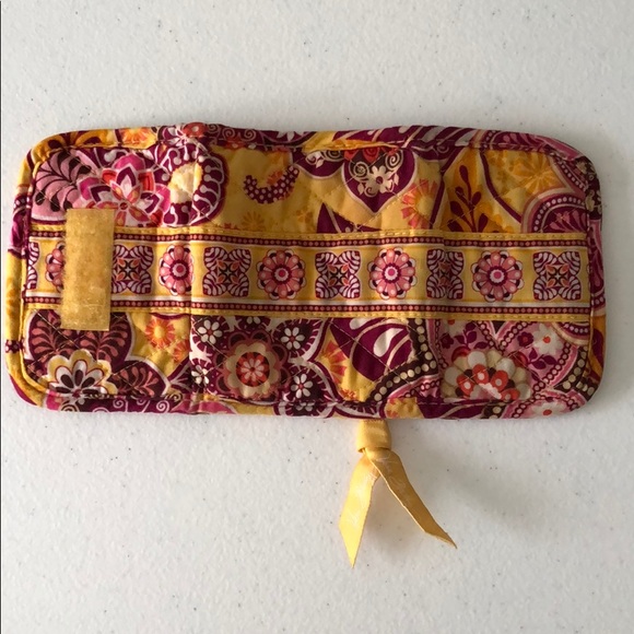 Vera Bradley - Tri-Fold Wallet - Bali Gold - Picture 5 of 9